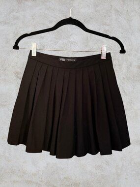 Zara Black Pleated Skort Size XS